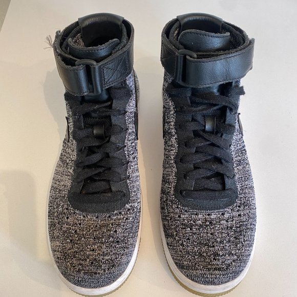 Women's Nike Air Force 1 Flyknit Mid Shoes - Picture 4 of 4